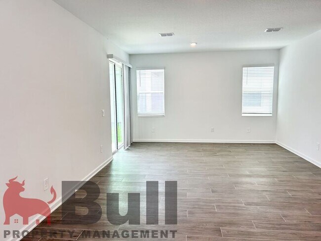 Building Photo - 2777 Plover St