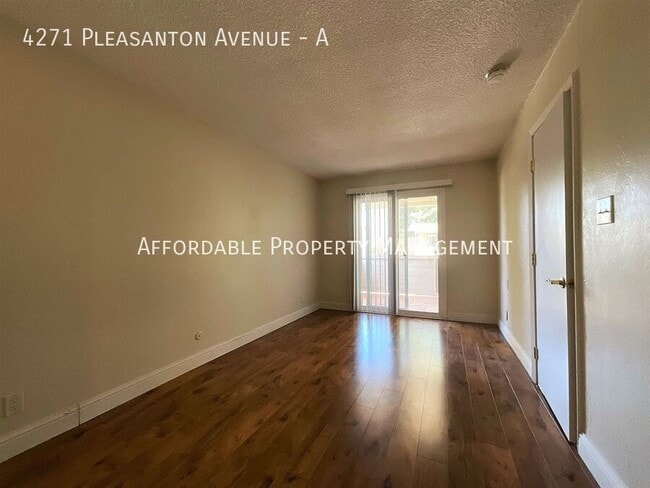 Building Photo - 4271 Pleasanton Ave