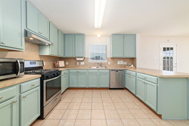 Building Photo - 21311 Shadow River Ln