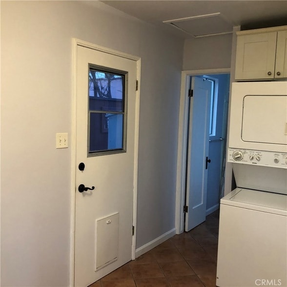 Building Photo - 3577 Gundry Ave