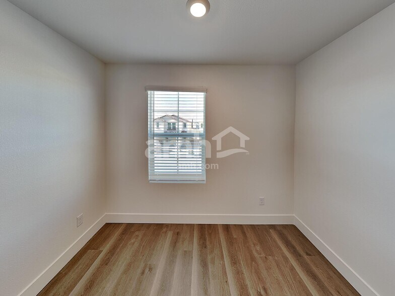 Building Photo - 5838 Casterly Rock St