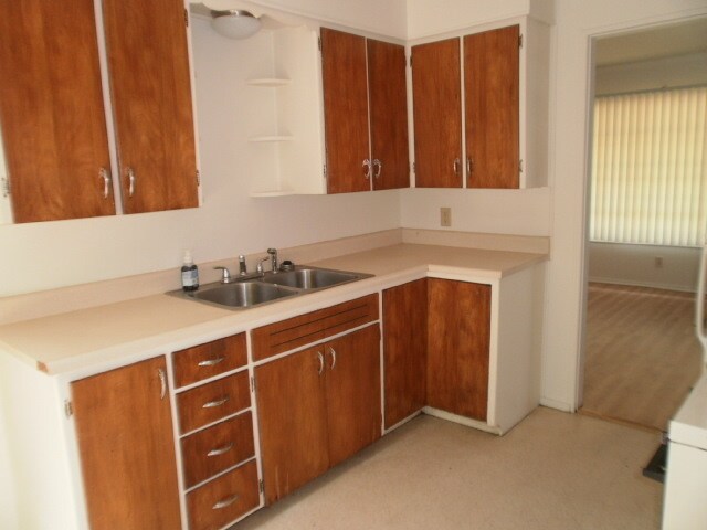 Building Photo - 141 Millview Ave