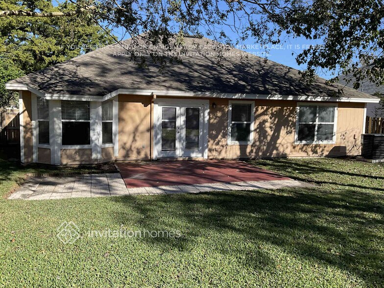 Building Photo - 13250 Companion Cir S