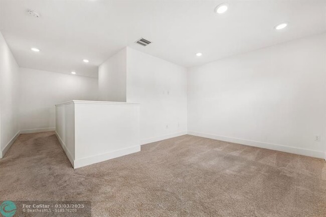 Building Photo - 214 Preserve Trl S
