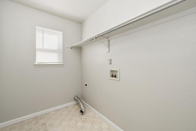 Building Photo - 101 Whitney Bay