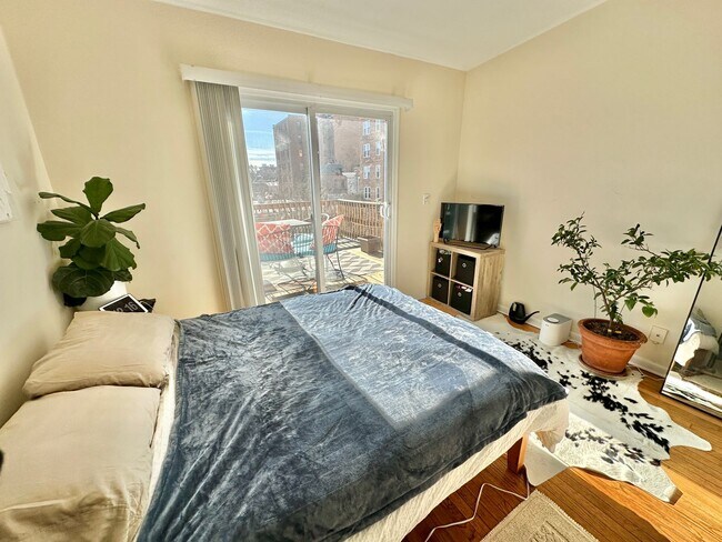 Building Photo - 0394 - Souliotis