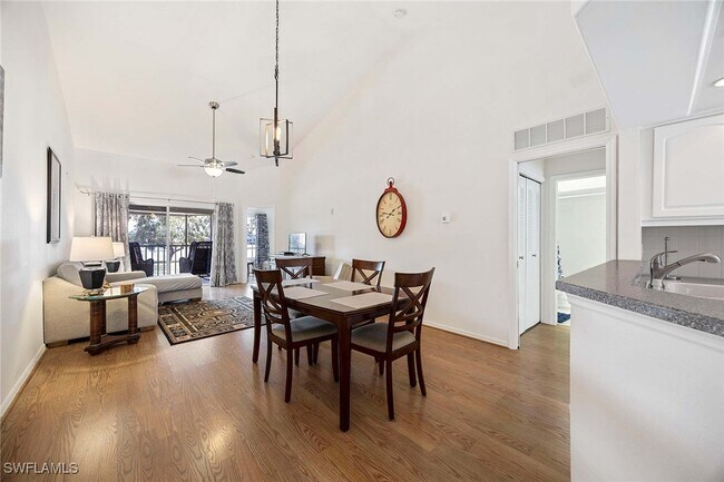Building Photo - 28072 Cavendish Ct