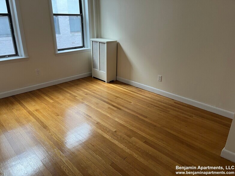 Building Photo - 1157 Commonwealth Ave