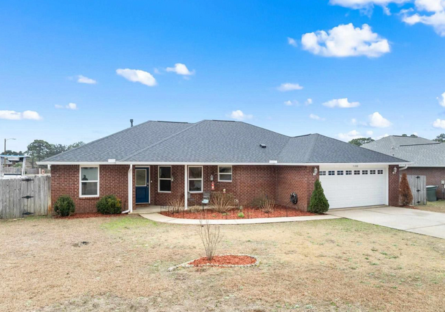 Building Photo - Updated 3 Bed/2 Bath - Close To Perdido Ke...