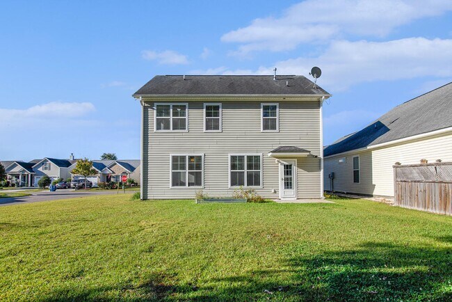 Building Photo - 520 Crossland Dr