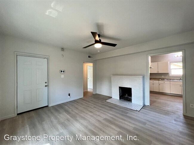 Building Photo - 161 W 23rd St