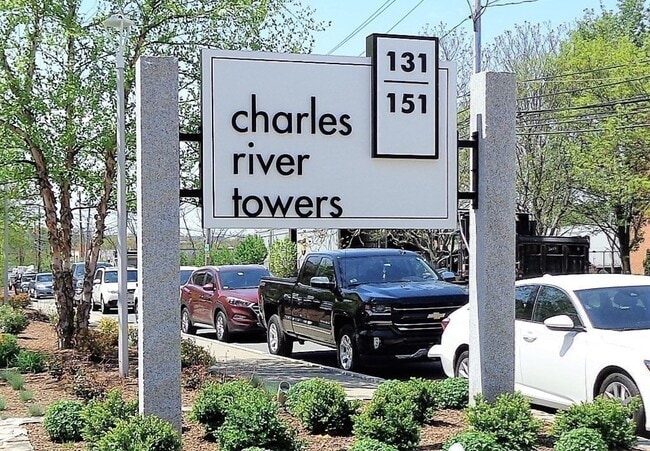 Building Photo - 151 Coolidge Ave