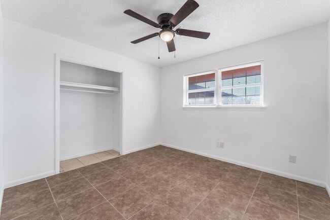 Building Photo - 600 W Olive St