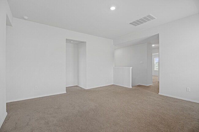 Building Photo - 4534 Bontebok Dr