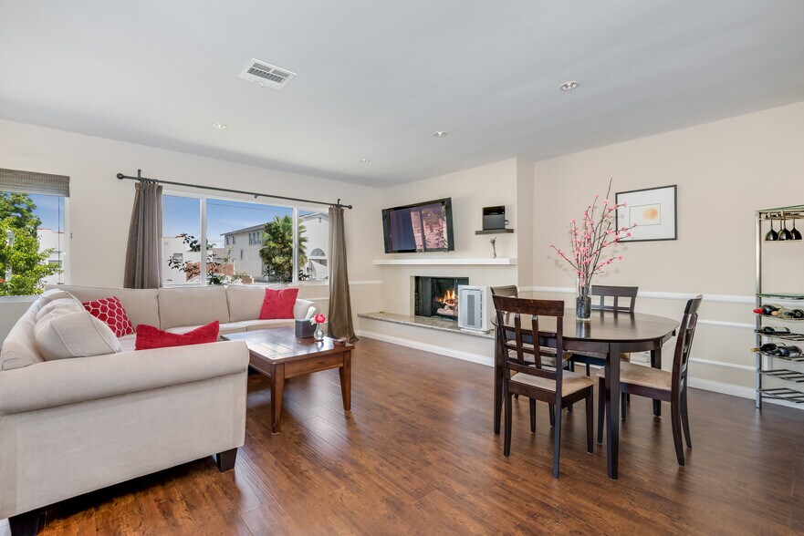 Building Photo - 4098 West 137th Street