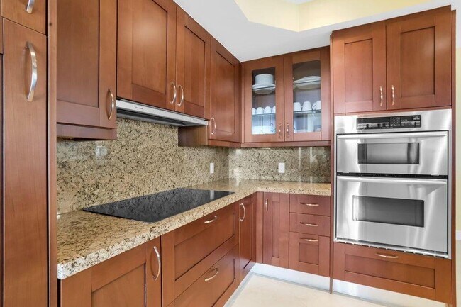 Building Photo - 3620 Gardens Pkwy
