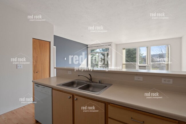 Building Photo - 22855 E Country Vista Dr