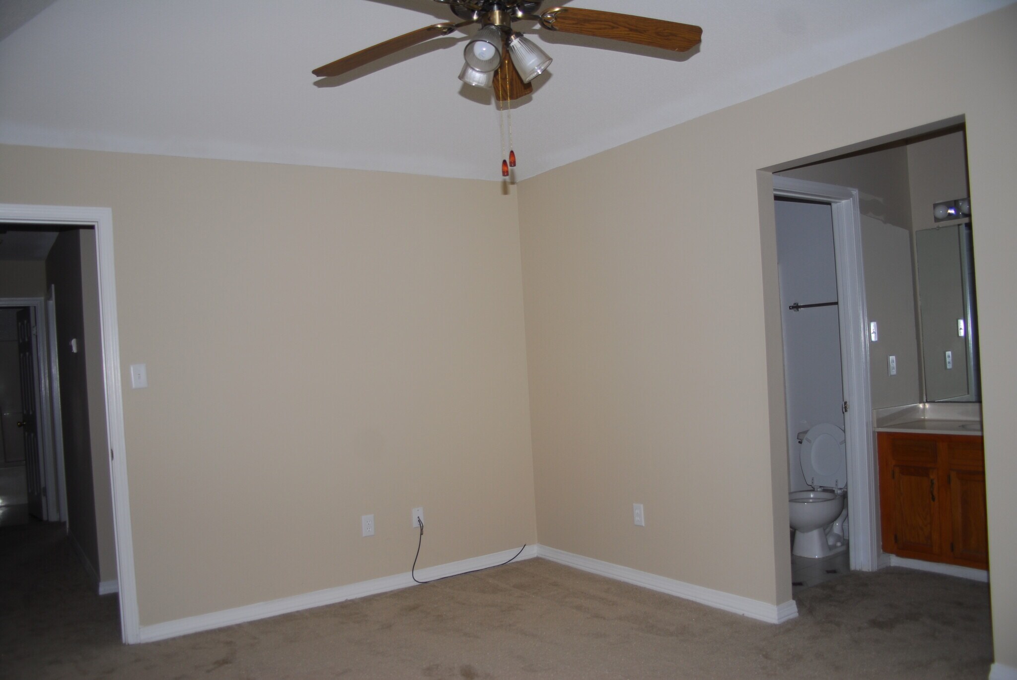 Building Photo - 33 Heather Ln