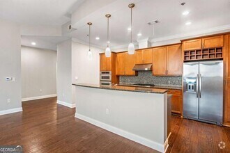 Building Photo - 270 17th St NW