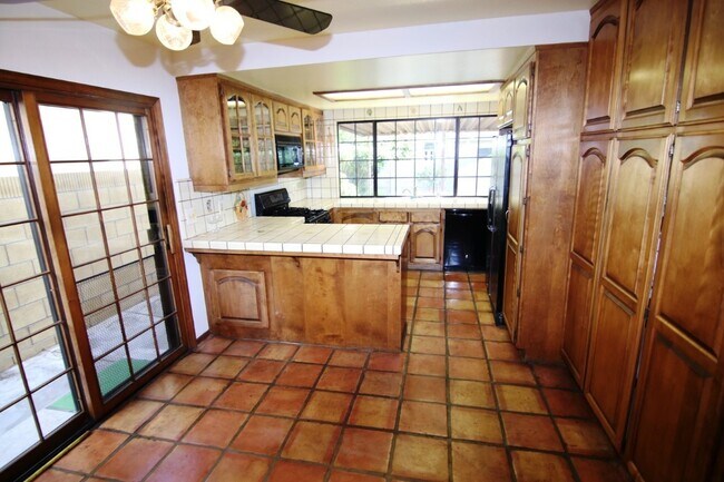 Building Photo - LA PALMA  4BR/2.5BA HOME IN HIGHLY SOUGHT AFTER NEIGHBORHOOD