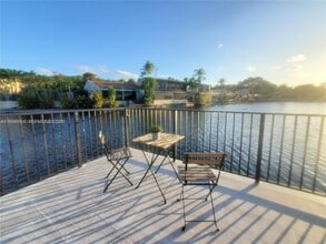 Building Photo - 8350 Dundee Terrace