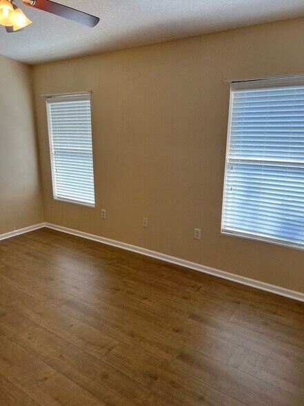 Master Bedroom - 6094 Maggies Cir