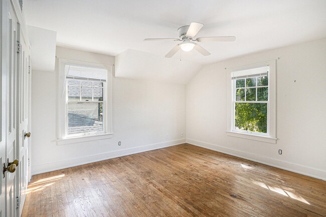 Front Bedroom 1 - 620 McCourtie St