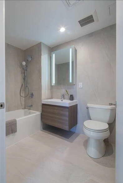 Bathroom - 1433 31st Ave