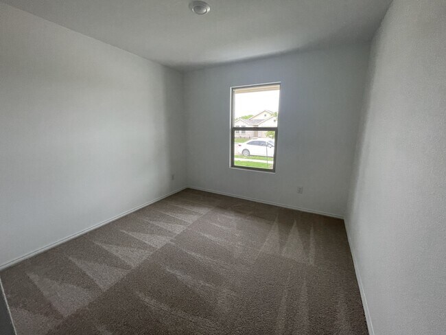 Building Photo - 1524 Vattier