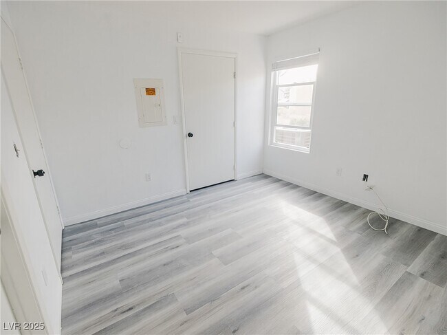 Building Photo - 2300 E Silverado Ranch Blvd