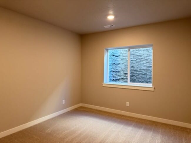 Building Photo - Beautiful Home new construction