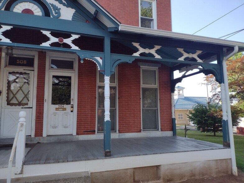 Primary Photo - 506 Washington St