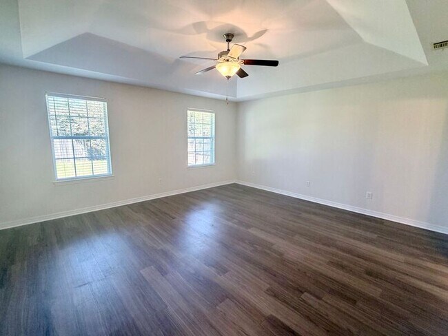 Building Photo - 5836 Chi Chi Cir