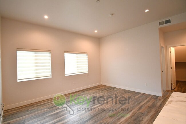 Building Photo - North Park|Easy Access to I-15, I-8 & Hwy 94| 10–15 Min Walk to Local Eateries & near top-rated M...