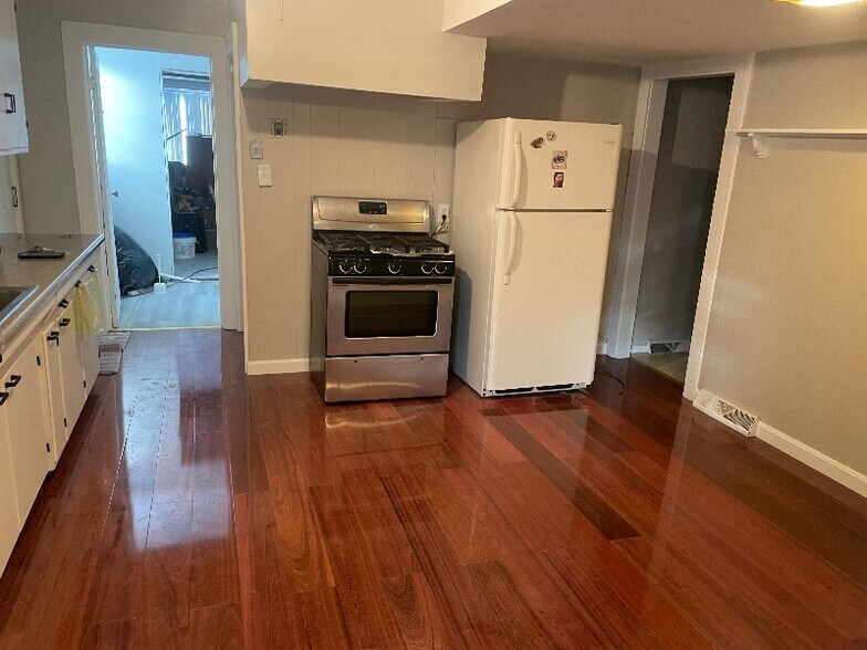 Building Photo - 3187 Abbott Rd