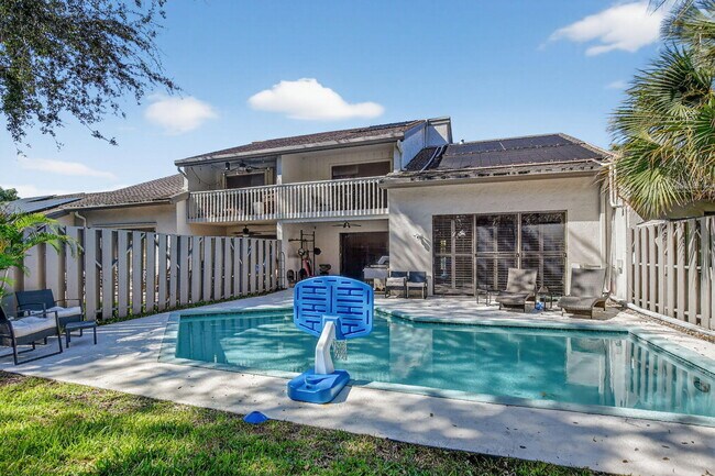 Building Photo - 372 Deer Creek Wildwood Ln E