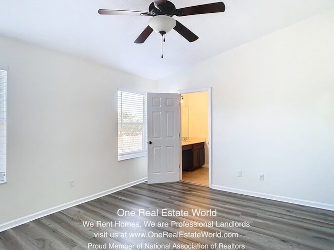 Building Photo - 9155 Hunters Mill Dr