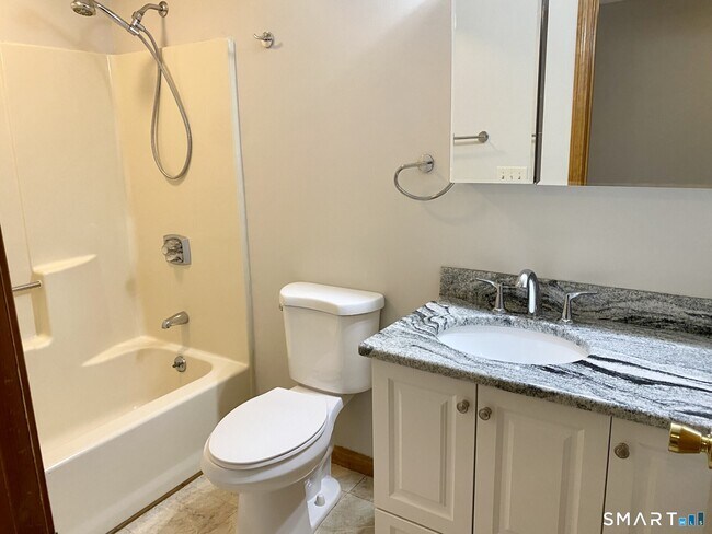 Building Photo - 139 Songbird Ln