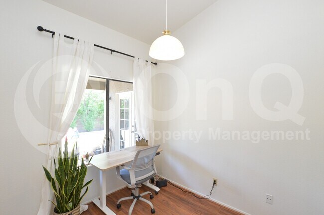 Building Photo - 6609 N 85th Dr
