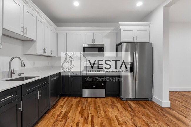 Building Photo - 510 Deaverview Rd