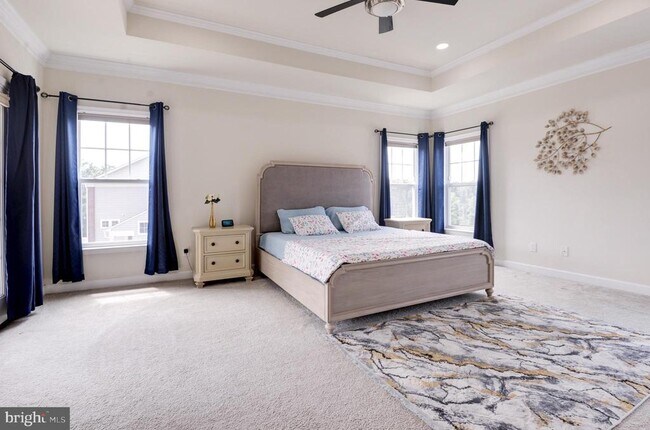 Building Photo - 22283 Pinecroft Terrace