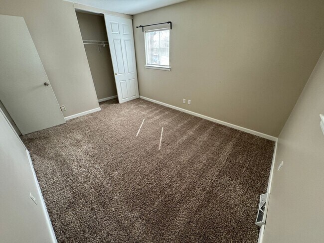 Building Photo - 3 Bedroom- Upper Arlington area