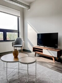 Building Photo - 1261 8th St