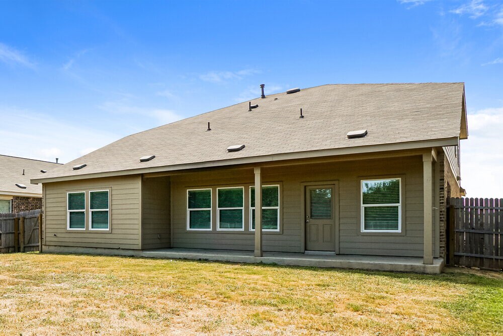 Building Photo - 15035 Nettleton Ml