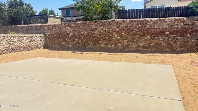 Building Photo - 7740 Luz De Camino Way