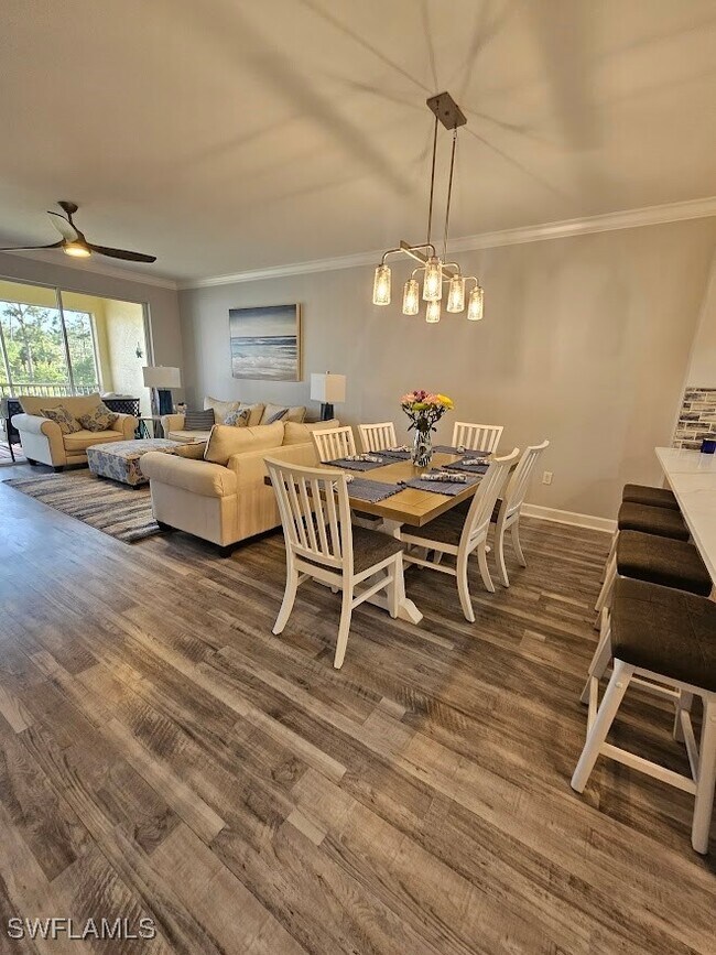 Building Photo - 10700 Ravenna Way