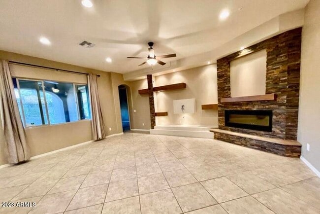 Building Photo - 13728 W Creosote Dr