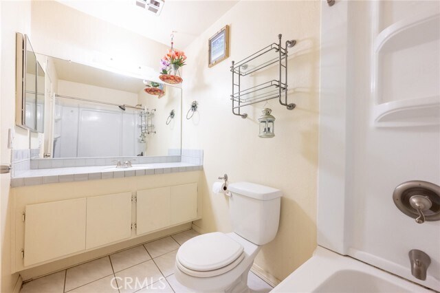 Building Photo - 324 S Palo Cedro Dr