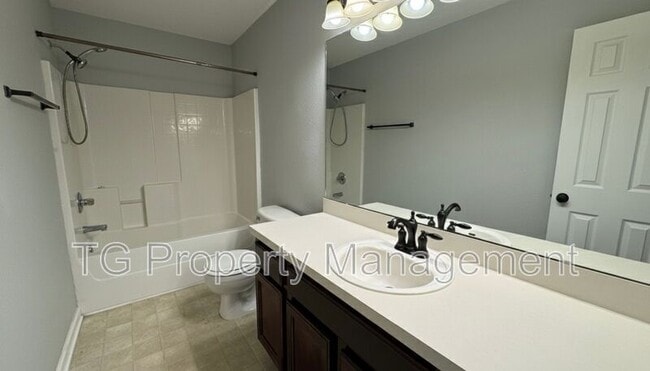 Building Photo - 771 Scrub Jay Dr