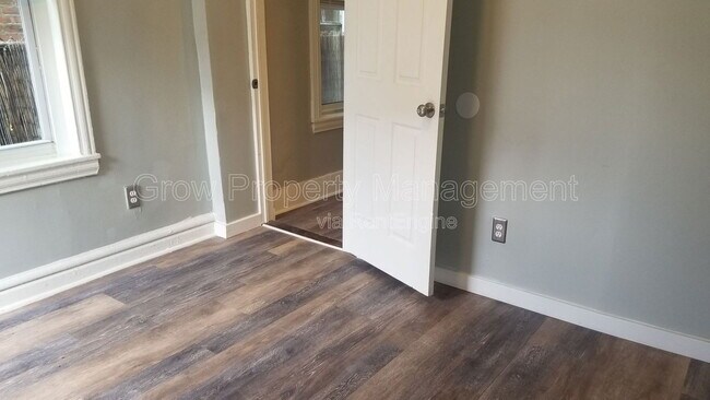 Building Photo - 2516 Cecil B. Moore Ave